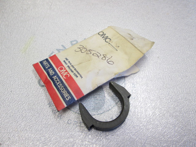 305286 0305286 Evinrude Johnson Lower Unit Clutch Dog Cradle 305286