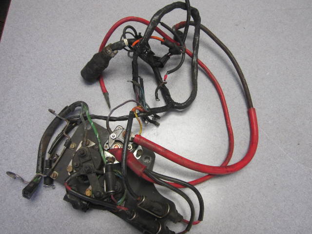 1987 OMC Cobra Ford 2.3L Starter Solenoids Bracket 912554 985064