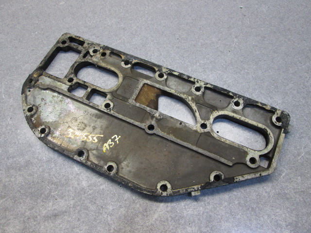 0323691 Evinrude Johnson 60-75 Hp Exhaust Manifold Plate 1979-88