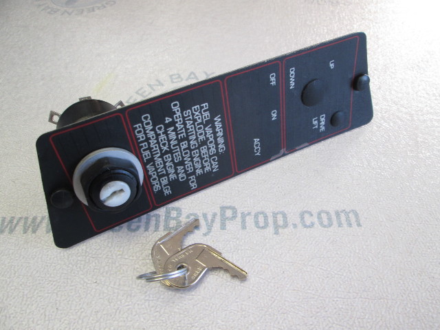 1987 88 Bayliner Capri Boat Dash Board Key Switch Panel & 2 Keys