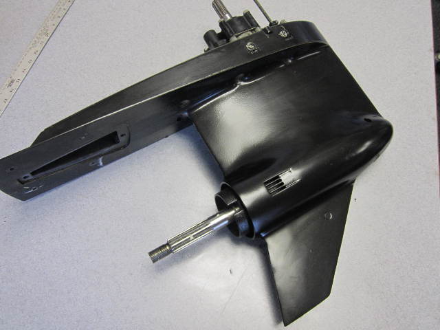 1991 Force Outboard Lower Unit Fits 150 HP 5 Cylinder