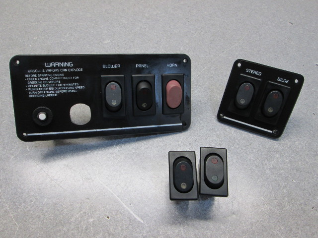 1991 G.W. Invader Bravo Boat Dash Panel Switches