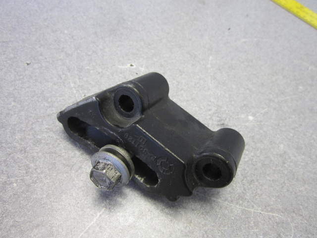 821105 Mercury Outboard 3.0L Carb 225 250 300 Hp Alternator Bracket