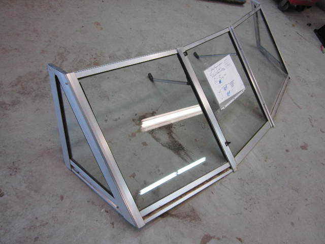 Boat Windshield 68 x 18 x 15 1985 Larson Delta Continental