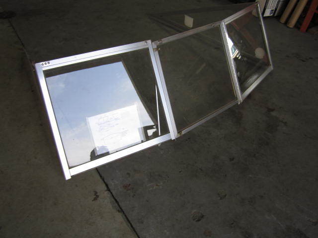 Boat Windshield 80 x 63 x 21 24 Walk Through Thompson Fisherman