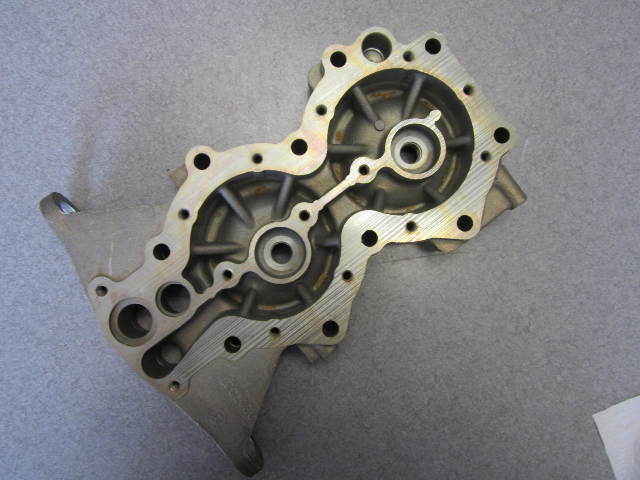 Evinrude/Johnson/OMC Outboard Cylinder Head 320708