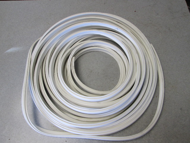 MasterCraft Ski Boat White Flexible Rub Rail Insert 48' Long Standard 7/8"