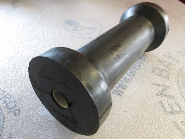 Moeller 7.5/3 Inch Rubber Boat Trailer Roller