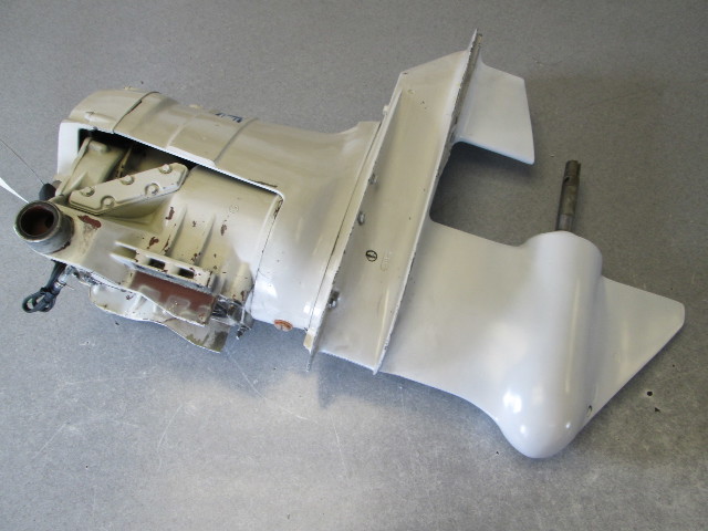 OMC Stringer Inline V6 165 Hp Chevy Upper & Lower Unit Gear Case