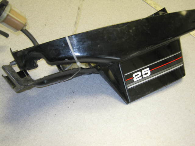 Outboard Mercury 25 HP Lower Boat Cowling Cover Engine Pan