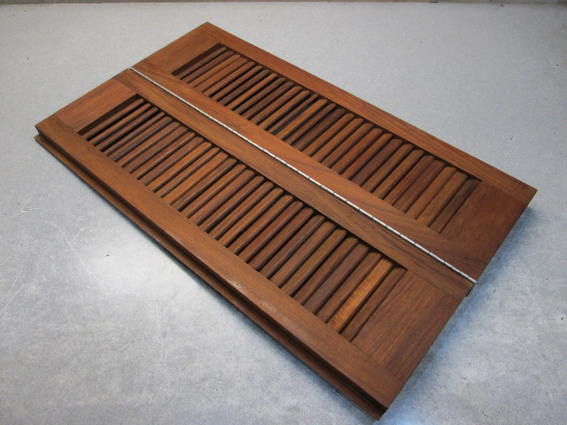 Teak Cuddy Cabin Bi-Fold Door 31 1/4 in for 1977 Regal Boat