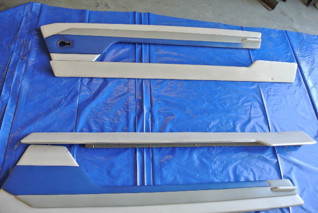 Interior Side Walls 1993 Four Winns Freedom 180 White & Blue Vinyl