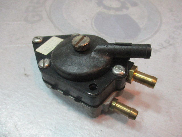 0438557 New Evinrude Johnson Outboard 25 35 HP Fuel Pump Assembly 1996-2001