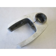 0323108 0323109 Lower Housing Mount Bracket for Evinrude Johnson 20-35 1976-2005