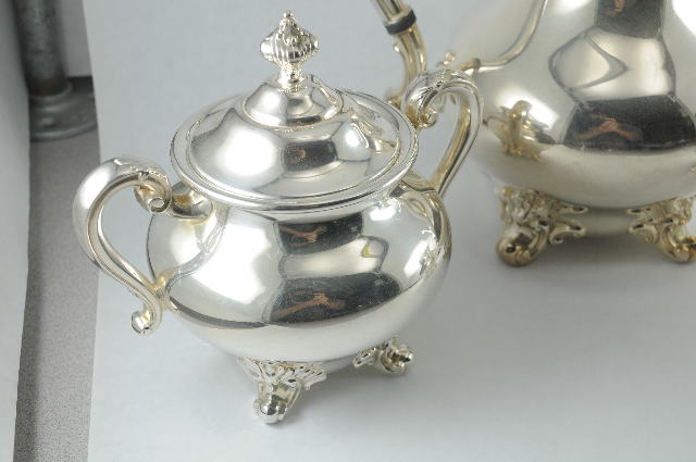 3 piece Reed & Barton Silverplate Tea Set Teapot Creamer Sugar 5600 ... 3 piece Reed & Barton Silverplate Tea Set Teapot Creamer Sugar 5600 ...
