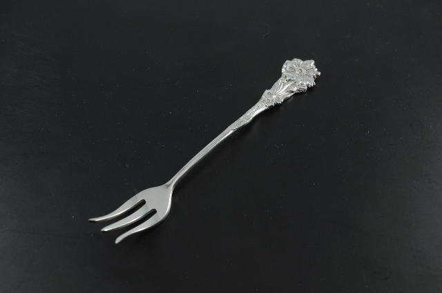 Reed & Barton Silverplate Olive Fork 5"