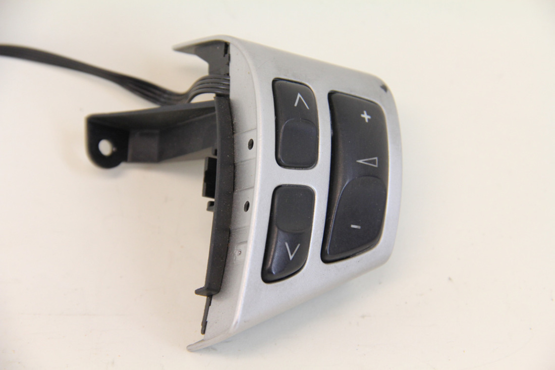 Saab 93 0811 Convertible, Steering Wheel Switch Assy. W/O Sentronic