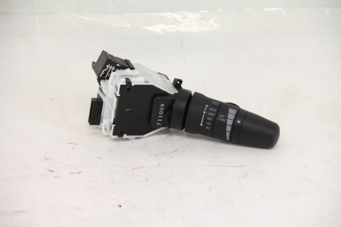 Infiniti G35 Windshield Wiper Control Switch 25260EE90B OEM 07 2007