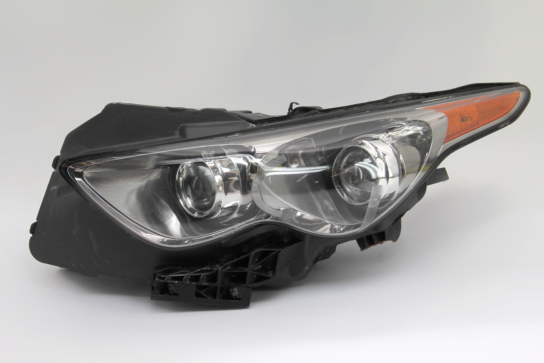 Infiniti FX35 Front Left/Driver Headlamp Headlight 260601CE0E OEM 09