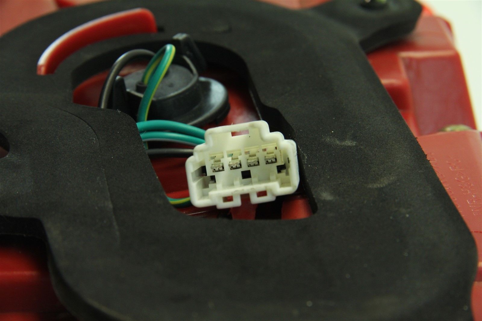 Infiniti G25, G35, G37 Quarter Panel Tail Light Lamp Left/Driver Side