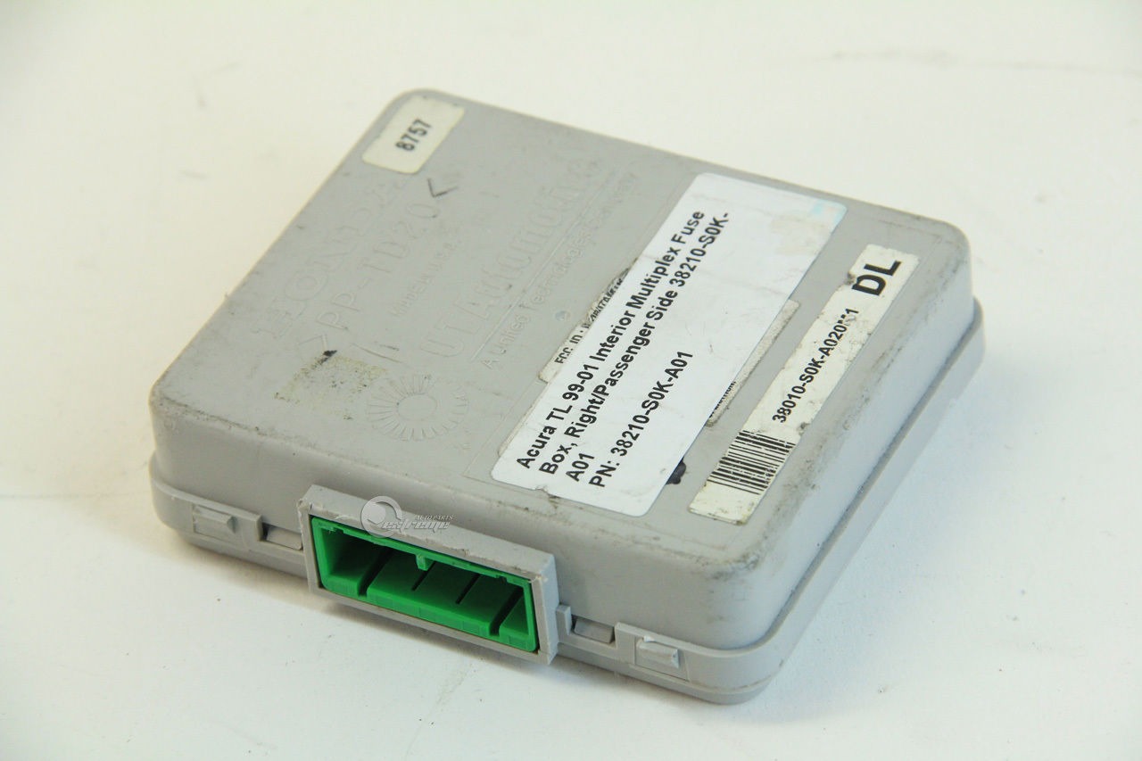 Acura TL 99-01 Interior Multiplex Fuse Box, Right/Passenger Side 38210- ...