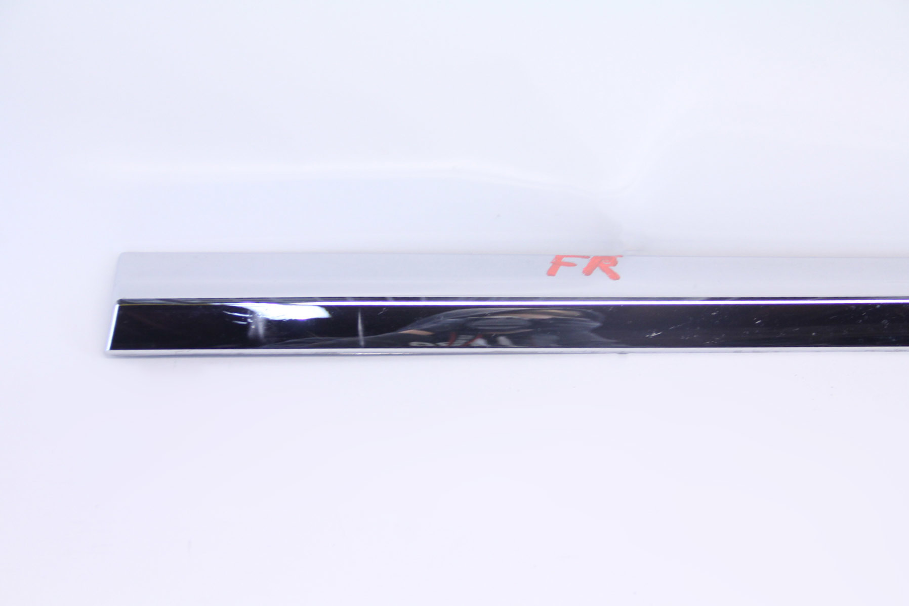 Chrome Front Right Door Moulding For Infiniti JX35 2013 & QX60 2014-2020 – 80870-3JA0A