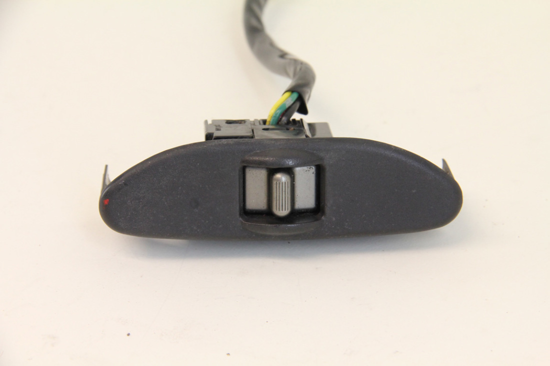 Infiniti G35 0304 2DR Power Seat Switch, Passenger Side, Black, OEM