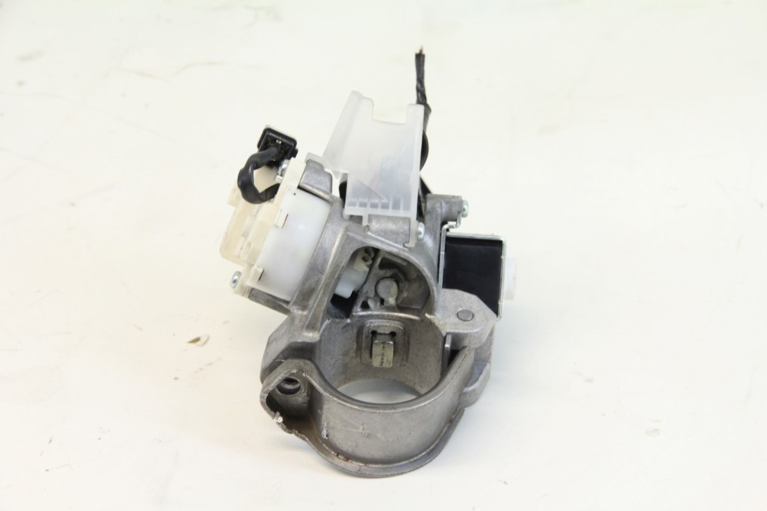 Scion tC 1113 Steering Lock Ignition Switch w/o Key and Remote, Facory