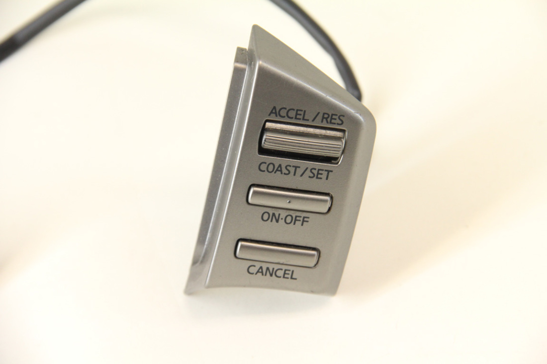 Infiniti G35 0304 Steering Wheel, Cruise Volume Switch Switches