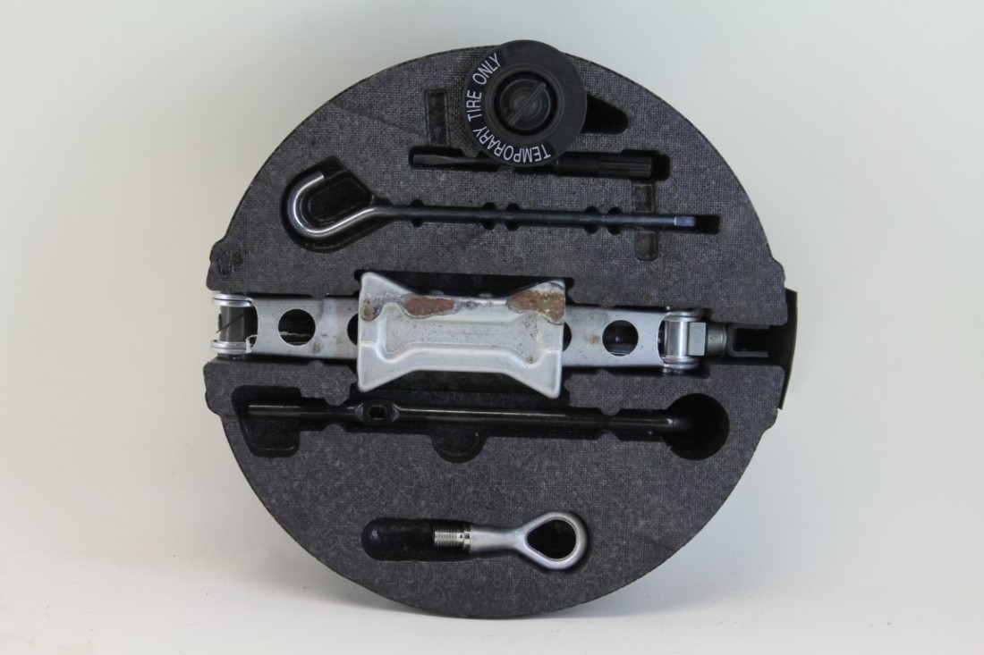 Acura RL 0508 Spare Tire Wheel Cover Holder Carrier W/ Tools, OEM