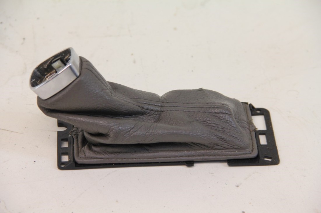 Infiniti G35 0507 Coupe AT Shifter Boot Tan/Brown Leather, Factory