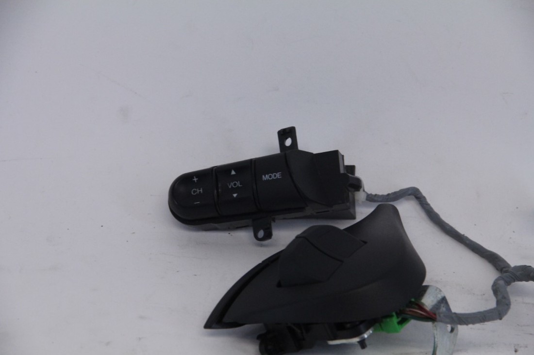 Honda Civic 0611 Steering Wheel Cruise, Volume, Navigation Switch