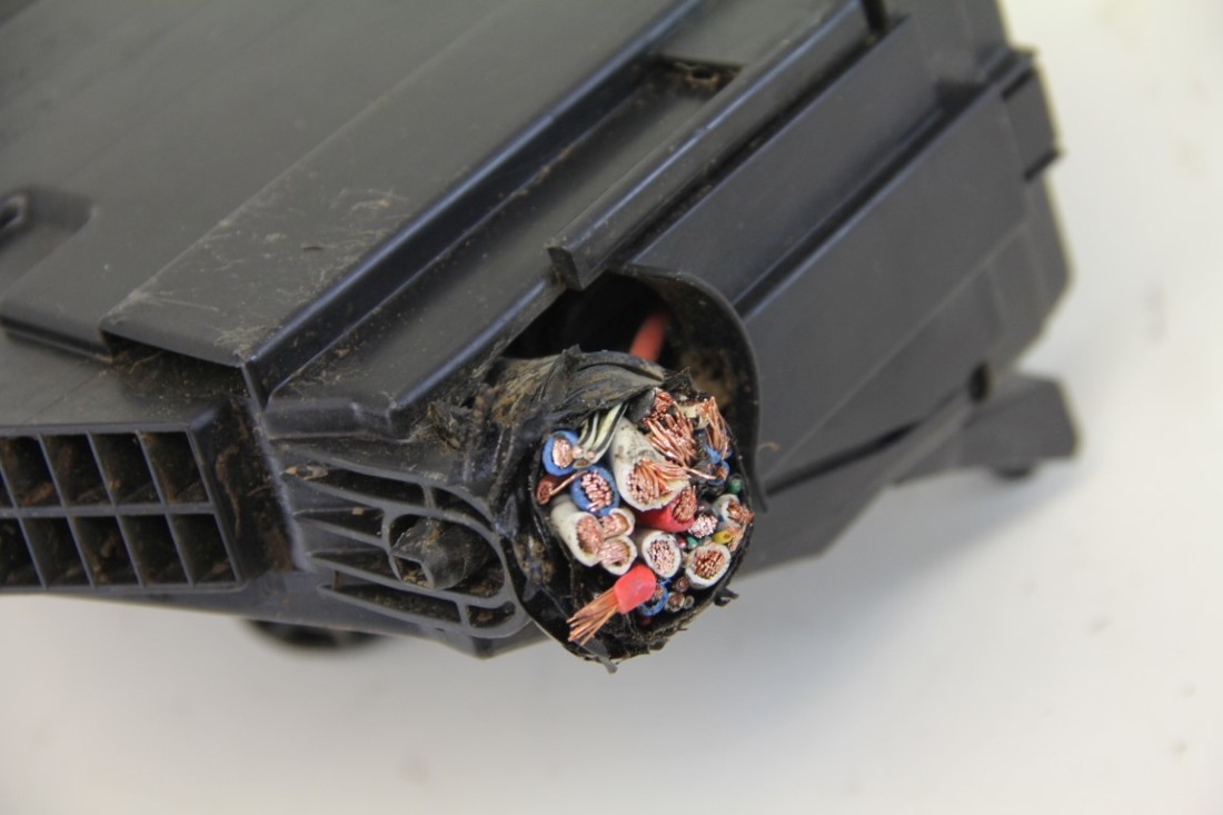 ... Lexus GS350 Relay Fuse Box 82663-30210 OEM 07-11 ...