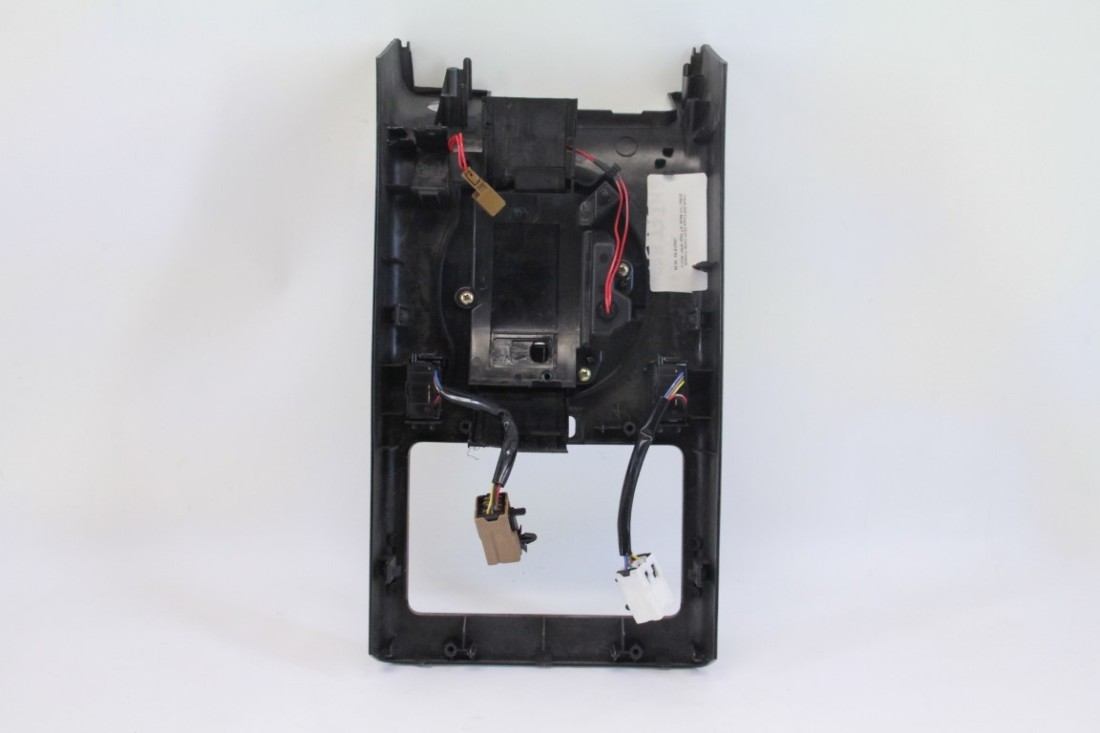 Infiniti G35 0304 Coupe Center Console Shifter Trim Bezel, A/T Sage