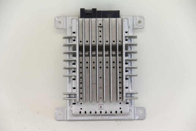 Nissan Armada 04-07 Bose Radio Audio Amplifier Unit Assembly 28060 7s200, A598, OEM, 2004, 2005, 2006, 2007