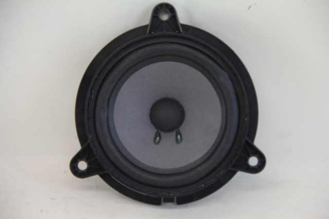 subwoofer auto bose
