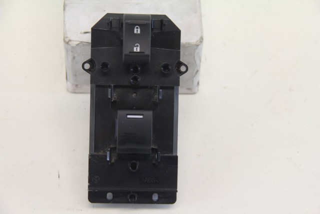 Honda CR-V CRV 15-16 Right Passenger Window Switch Control 35760-T0A-A31, A572, OEM, 2015, 2016