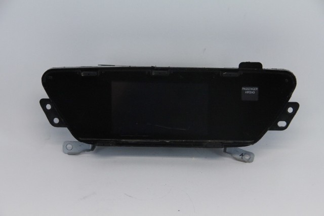 Honda CR-V CRV 15-16 Information Display Screen Monitor 39710-T1W-A61, A572, OEM, 2015, 2016