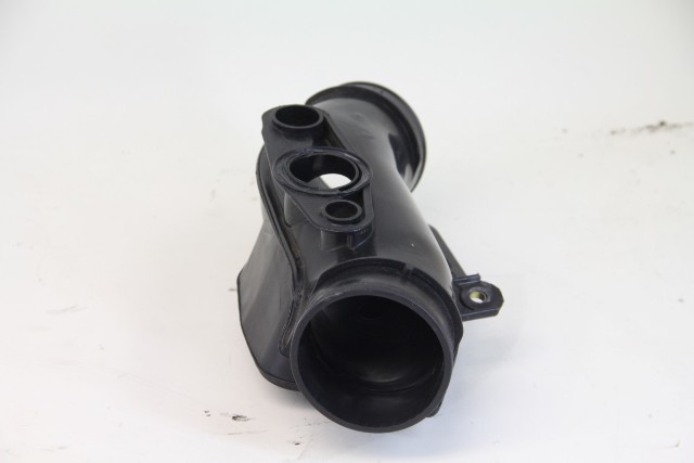 Infiniti G35 03-07 Rear Air Intake Cleaner Duct 16576-AL50A, A586, OEM, 2003, 2004, 2005, 2006, 2007