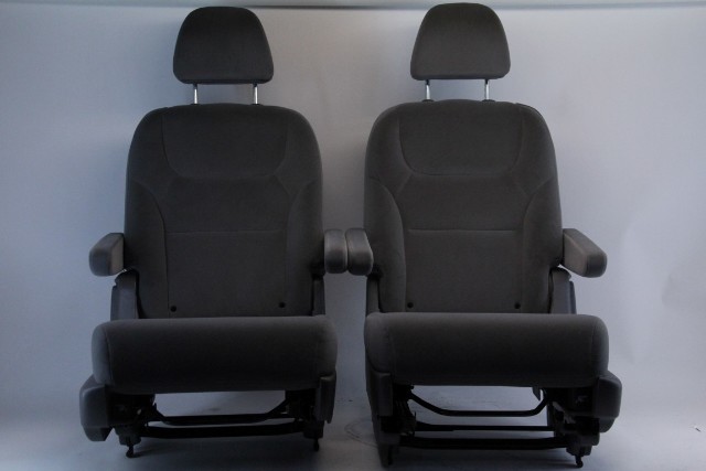 Honda Odyssey 08-10 Middle Seat Set Right Passenger Left Driver Cloth Gray, A622, OEM, 2008, 2009, 2010