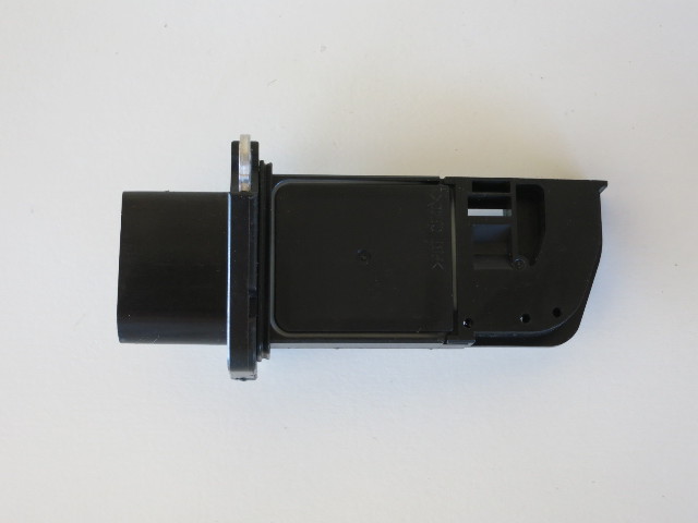 Audi Volkswagen VW Part # 06F906461B OEM MAF Mass Air Flow Sensor Meter