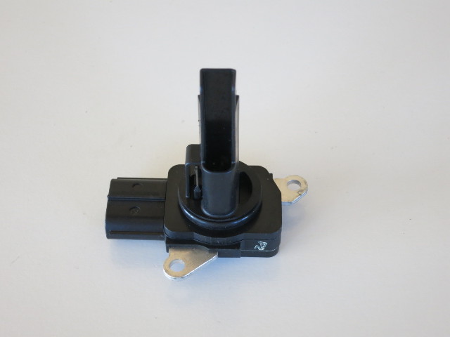 Toyota Part # 22204-0T020 OEM MAF Mass Air Flow Sensor Meter