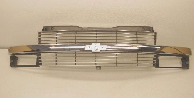 1995-2005 Chevrolet Astro Van Gold Front Grille Bow Tie Emblem new OEM 88934655