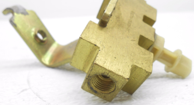 Details About New Old Stock Ford Bronco Ranger Brake Proportioning Valve Distribution Block