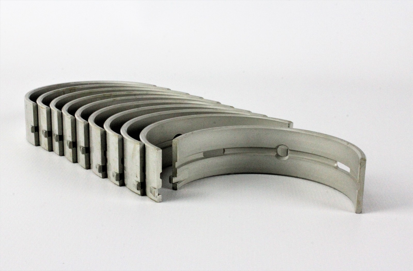 Engine Crankshaft Main Bearing Set DNJ MB412