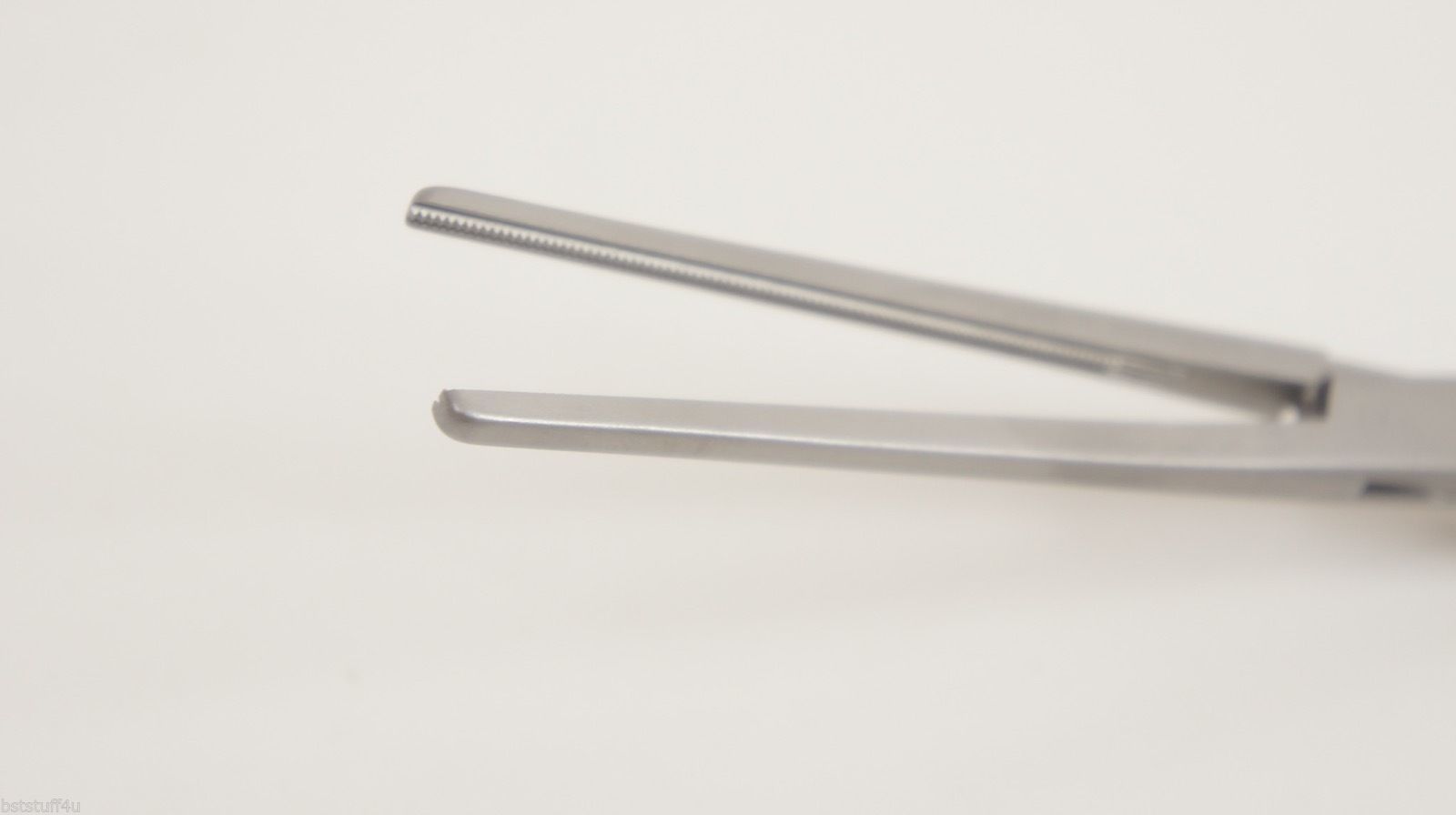 Codman 371091 Glover Coarctation Clamp Angular Jaw 5.5cm Long 81/2in