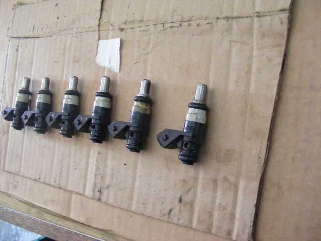 Mercury Verado 200-225-250-275 HP Fuel Injector Boat 4 Stroke 892811T01 Outboard