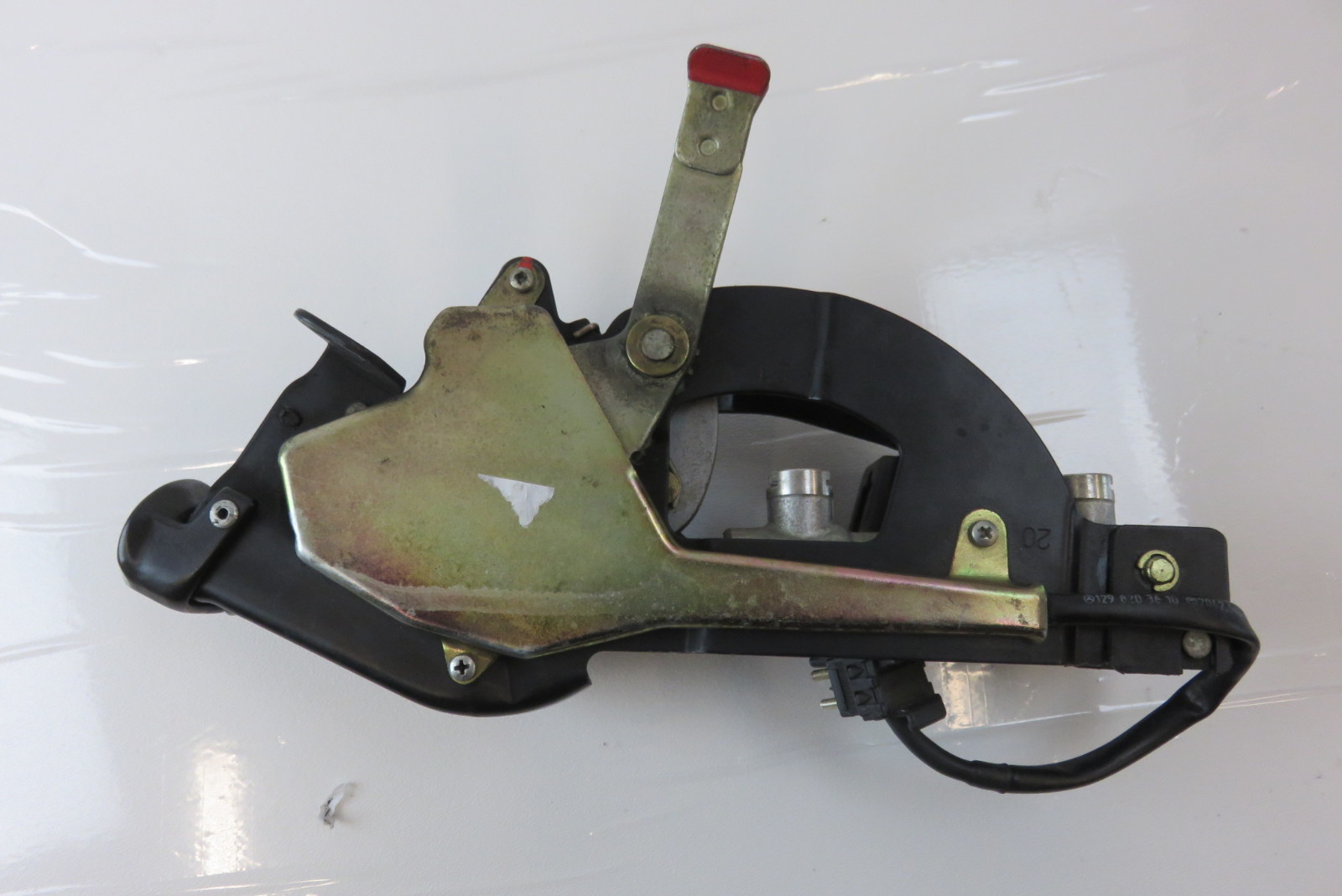 Mercedes R129 500SL SL500 convertible top lock latch cylinder, right