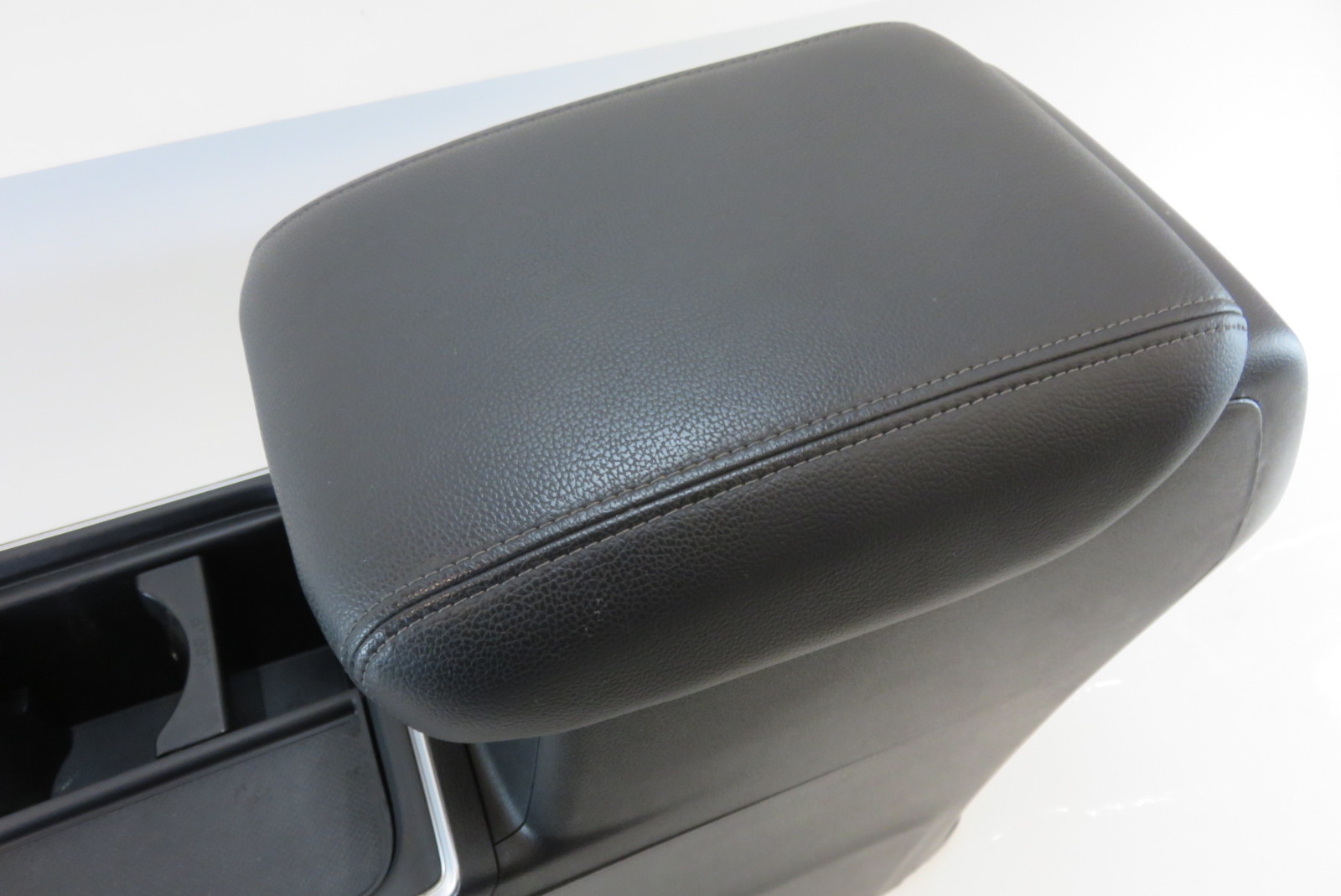 2015 Honda CRV center console, black, leather S Auto Parts