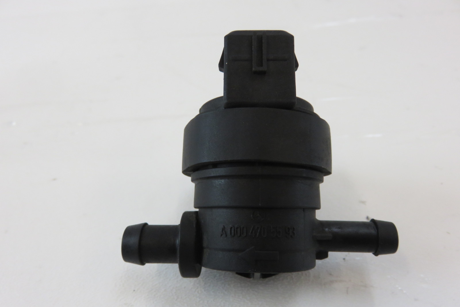 Mercedes w204 c300 c350 valve fuel vapor purge control 0004705593 s